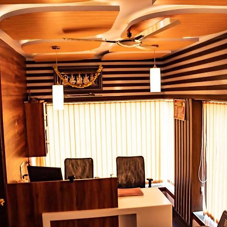 Hotel Royal Suites バンガロール エクステリア 写真